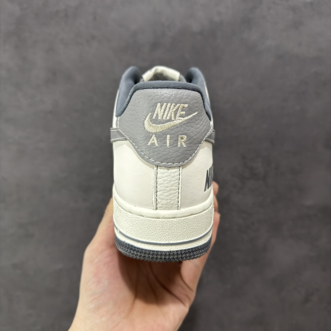  
【定制版】Nike Air Force 1 Low 07 白灰小钩
原楦头原纸板 打造纯正低帮空军版