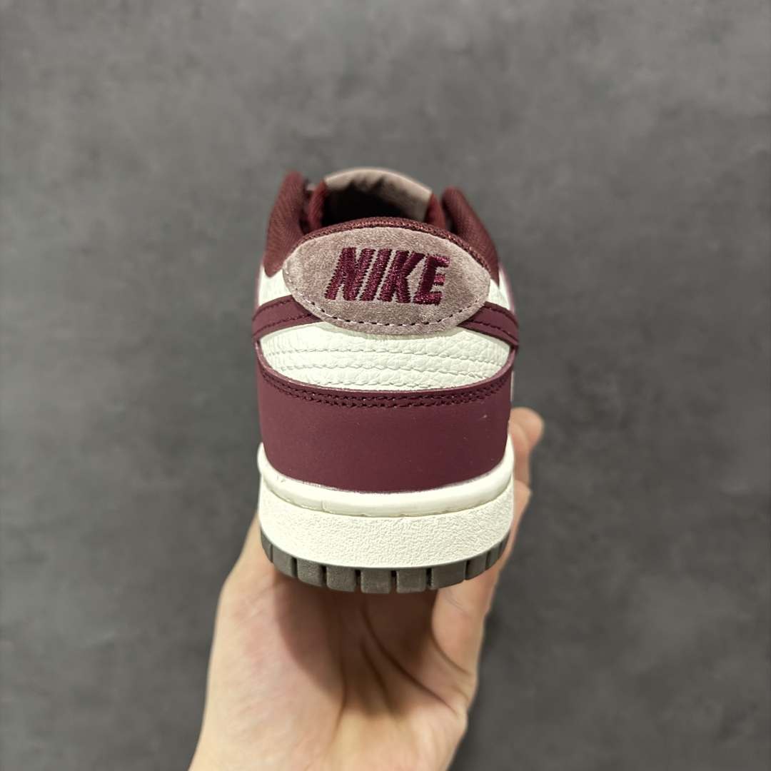  
【定制版】Nike SB Dunk Low 古驰联名--- 奶白酒红猪巴 高端定制 低帮休闲板鞋 定