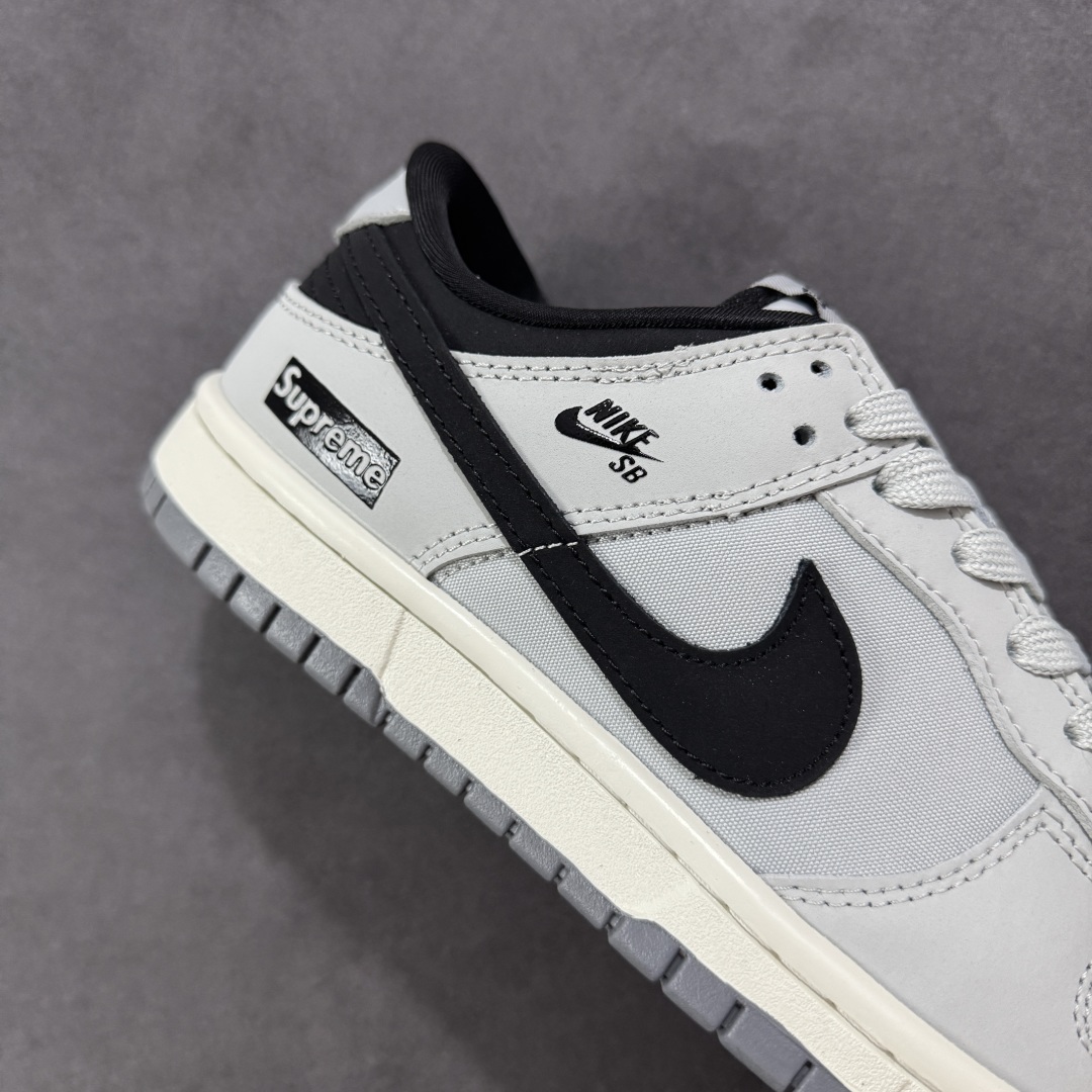  
【定制版】Nike SB Dunk Low Supreme联名--- 烟灰黑勾 高端定制 低帮休闲板