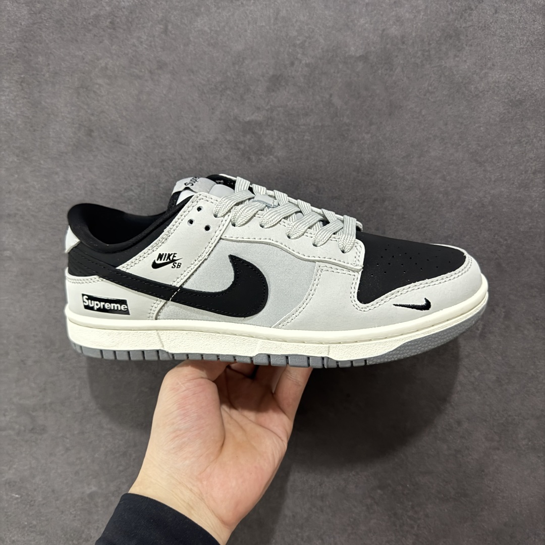  
【定制版】Nike SB Dunk Low Supreme联名--- 烟灰黑勾 高端定制 低帮休闲板