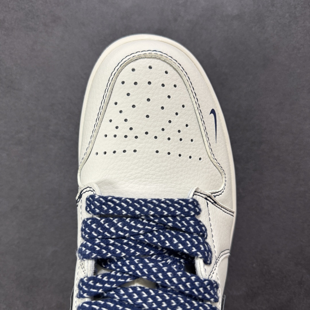  
【定制版】Air Jordan 1 Retro Low x MLB 白蓝小钩
官方同步新色 原装级产