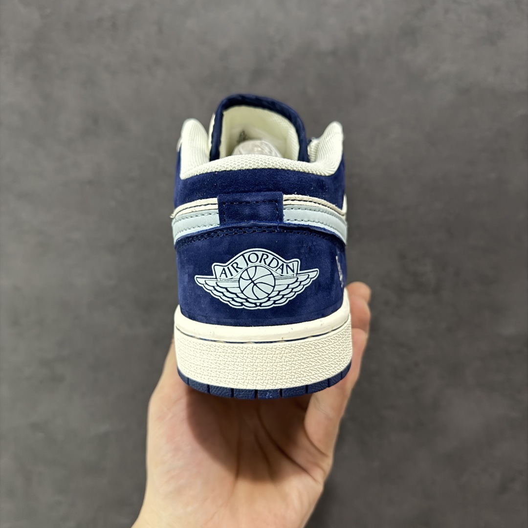  
【定制版】Air Jordan 1 Retro Low x MLB 白蓝小钩
官方同步新色 原装级产