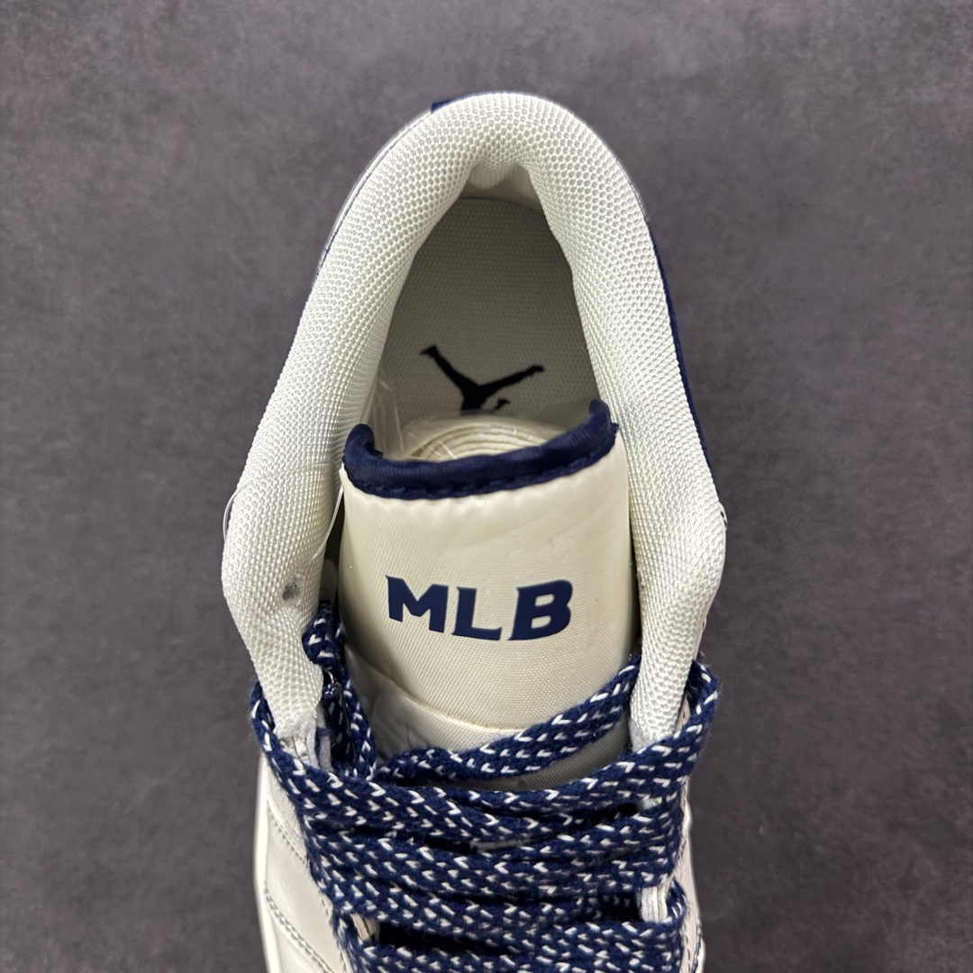  
【定制版】Air Jordan 1 Retro Low x MLB 白蓝小钩
官方同步新色 原装级产