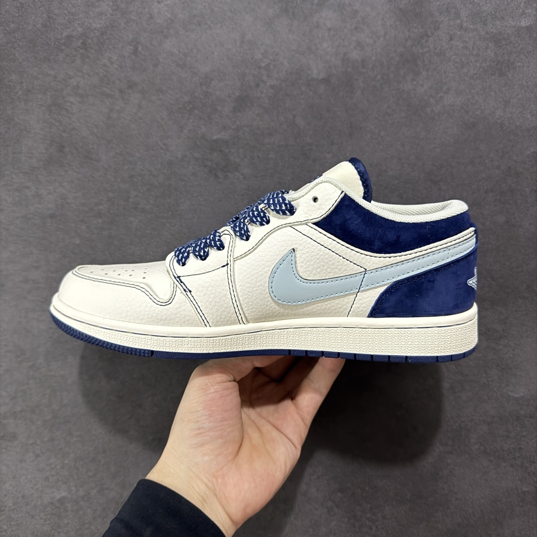  
【定制版】Air Jordan 1 Retro Low x MLB 白蓝小钩
官方同步新色 原装级产