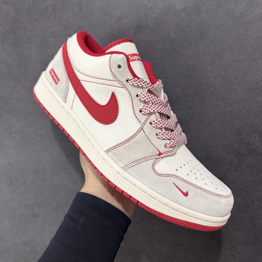  
【定制版】Air Jordan 1 Retro Low x Supreme 米红小钩
官方同步新色 
