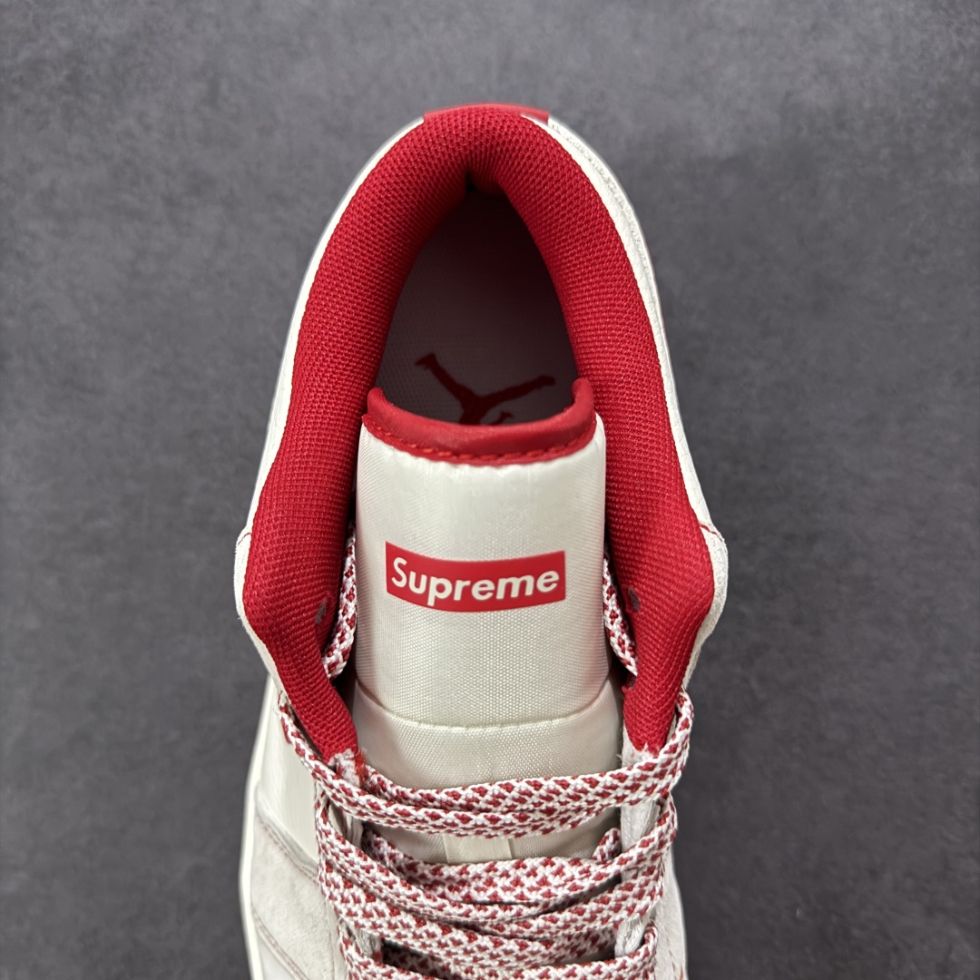  
【定制版】Air Jordan 1 Retro Low x Supreme 米红小钩
官方同步新色 