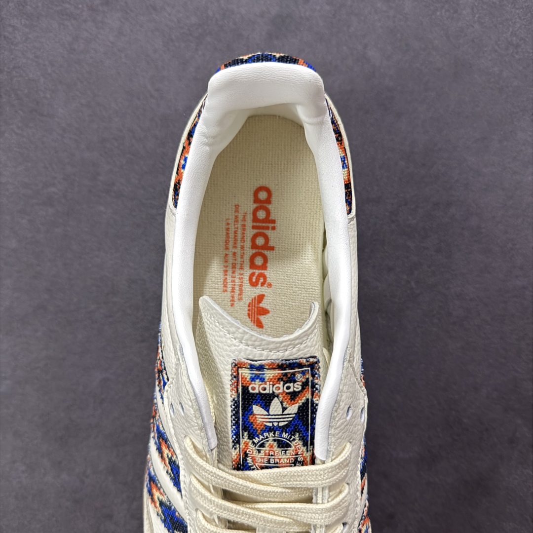  
【正确版】adidas originals Samba OG 
此款以简约大方的造型设计，给人以随性