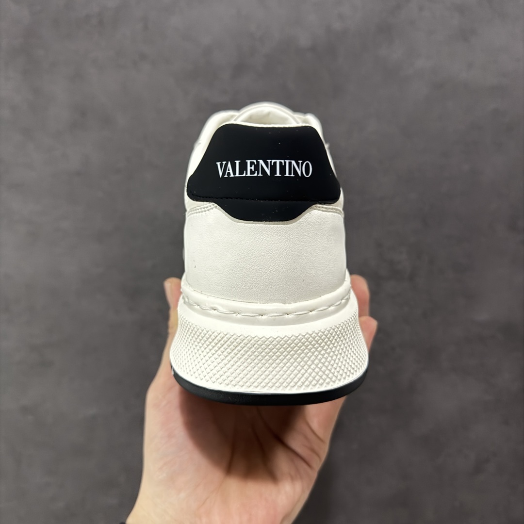 【广东纯原版本】Valentino 华伦天奴 Rockstud untitled 厚底休闲铆钉小白鞋
