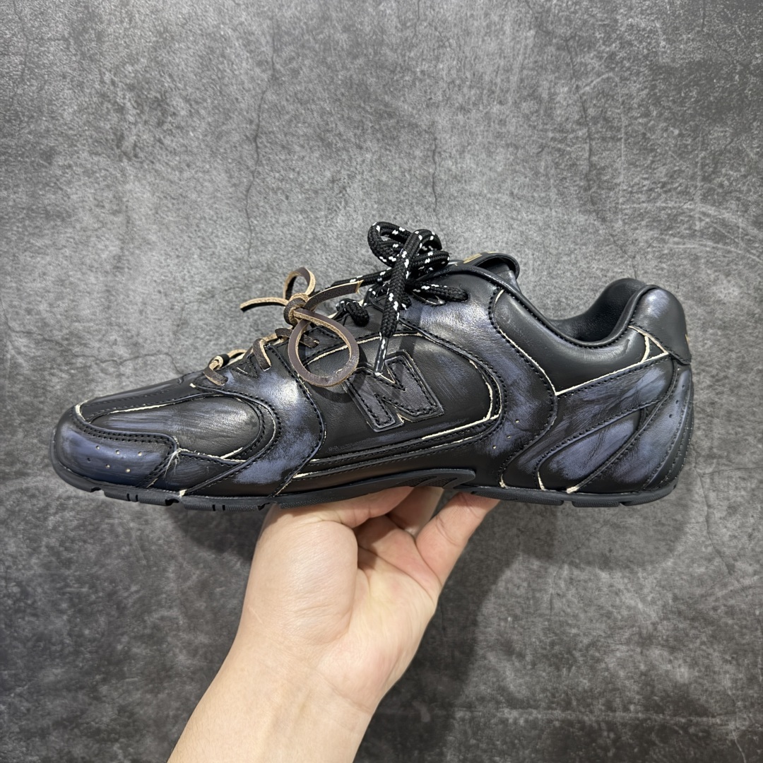 【莞产礼盒版】Miumiu x New Balance NB530 新百伦缪缪联名款复古运动鞋 黑色