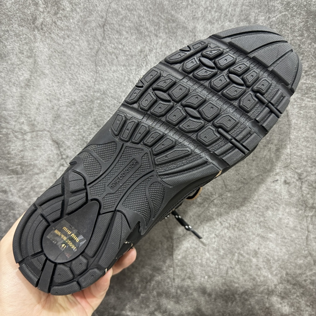 【莞产礼盒版】Miumiu x New Balance NB530 新百伦缪缪联名款复古运动鞋 黑色
