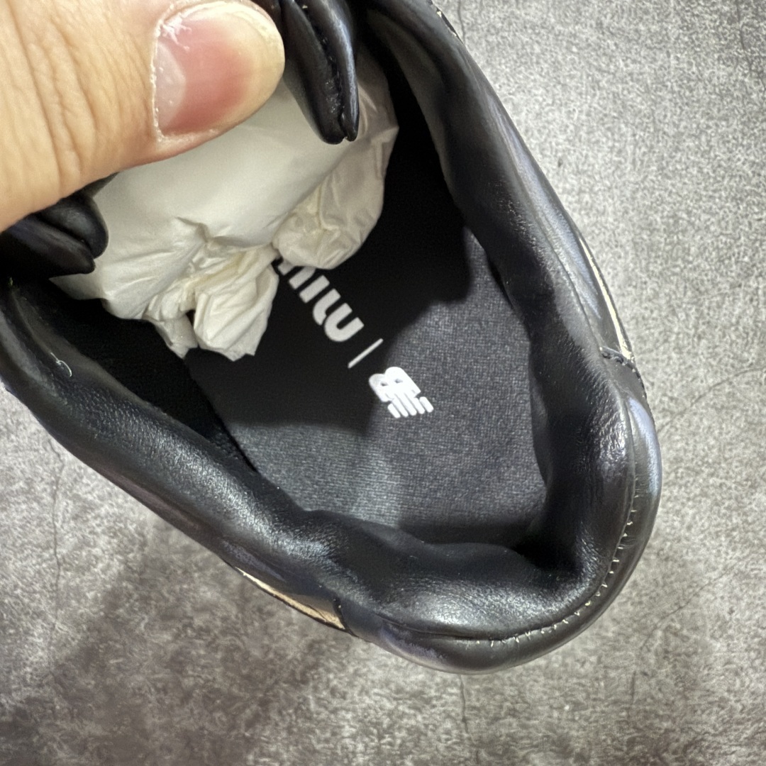 【莞产礼盒版】Miumiu x New Balance NB530 新百伦缪缪联名款复古运动鞋 黑色