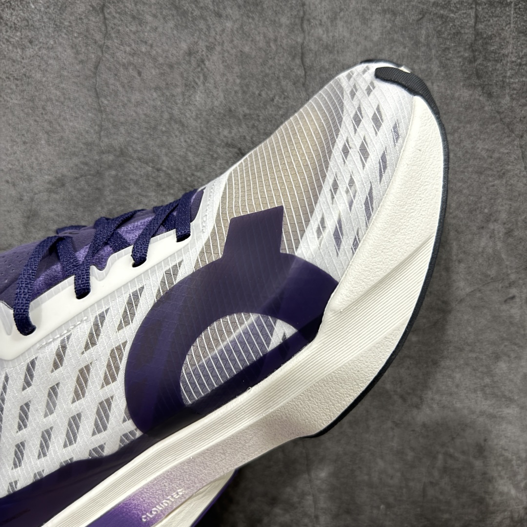 图片[6]-【公司级】On昂跑 Cloudboom Strike Prism 舒适百搭防滑耐磨 低帮 马拉松跑步鞋 On昂跑 Cloudsurfer上演中底“变形计” ，打破传统格局缔造柔软脚感。 On昂跑对于值友来说已经是个相对熟悉的品牌了，旗下的经典款Cloud X兼具稳健敏捷、功能多面，轻量脚感和灵活反馈等优点，是健身爱好者最喜欢的鞋履产品之一。2022年首发的超厚底怪兽跑鞋Cloudmonster，加载最大的Cloudtec模块，柔软的缓震和强力的回弹体验，也让他一战成名，进入大体重运动爱好者和与大众跑者的入门跑鞋心选名单。 尺码：36-45-选品中心