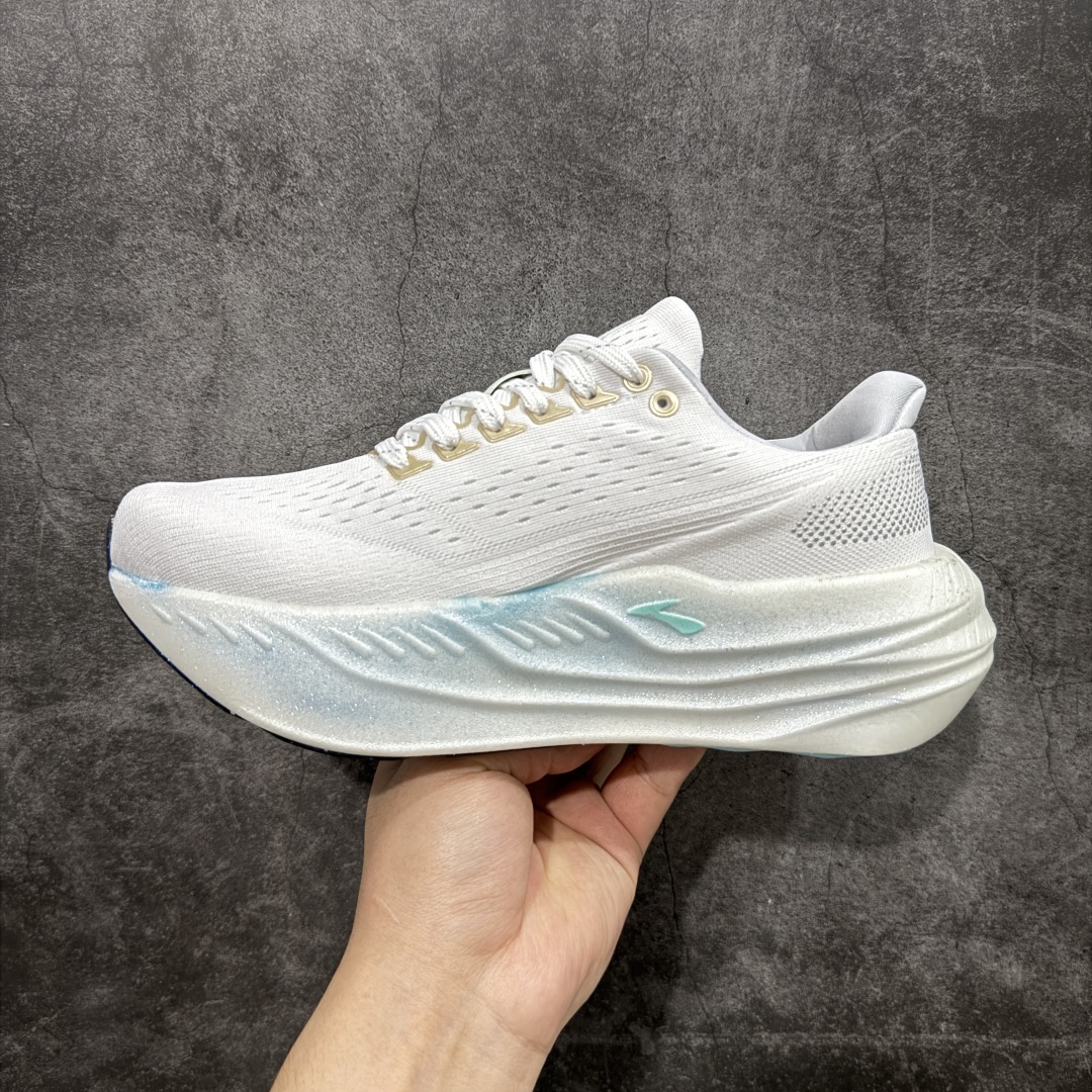 
【超临界版】Brooks 布鲁克斯 Glycerin Max
超弹轻盈跑步鞋 
低帮透气缓震支撑休闲