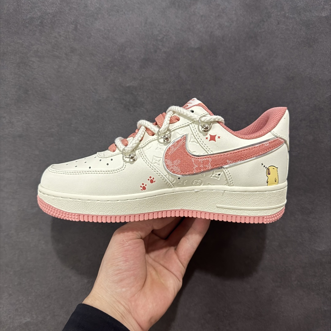  
【定制版】Nike Air Force 1 Low X Capybara Pour milk 卡皮巴