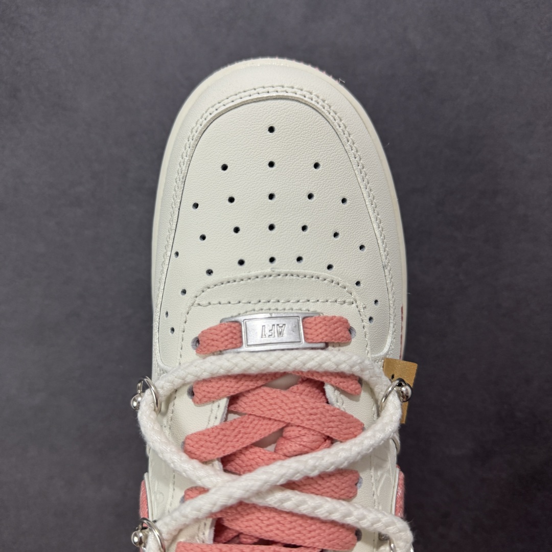  
【定制版】Nike Air Force 1 Low X Capybara Pour milk 卡皮巴