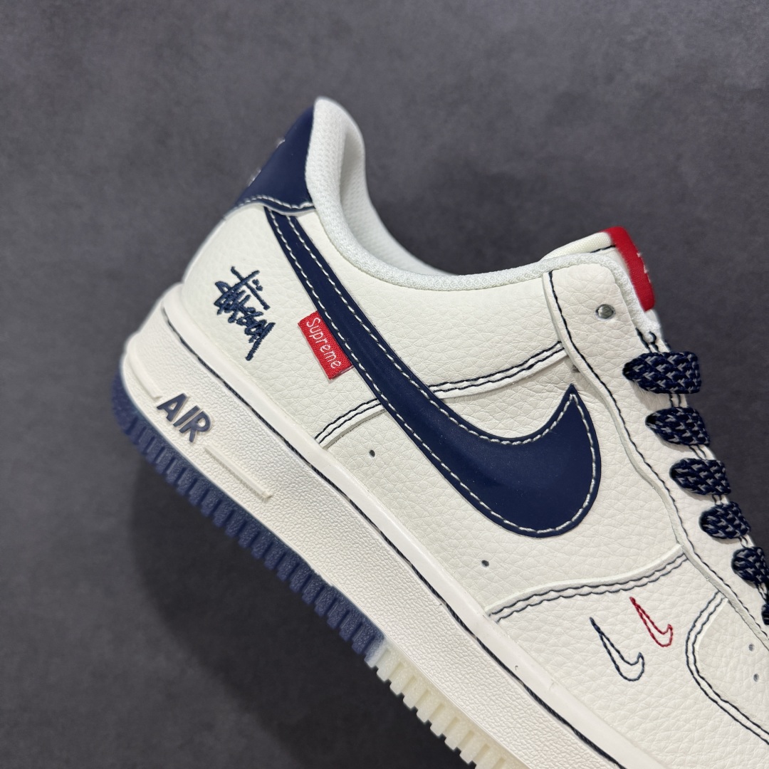  
【定制版】海外限量发售！公司级NIke Air Force 1 '07 Low “斯图西联名——双拼