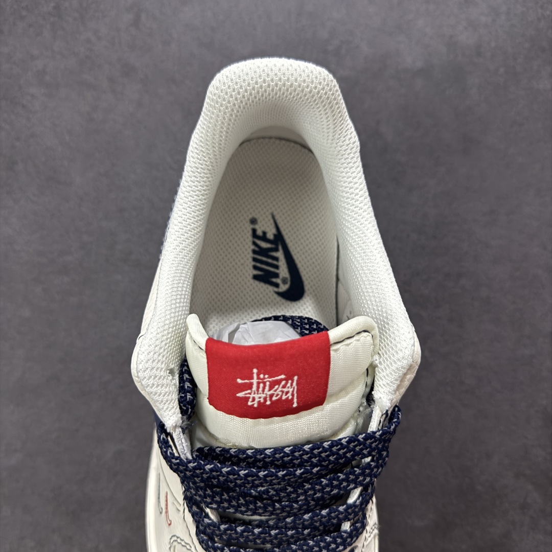  
【定制版】海外限量发售！公司级NIke Air Force 1 '07 Low “斯图西联名——双拼