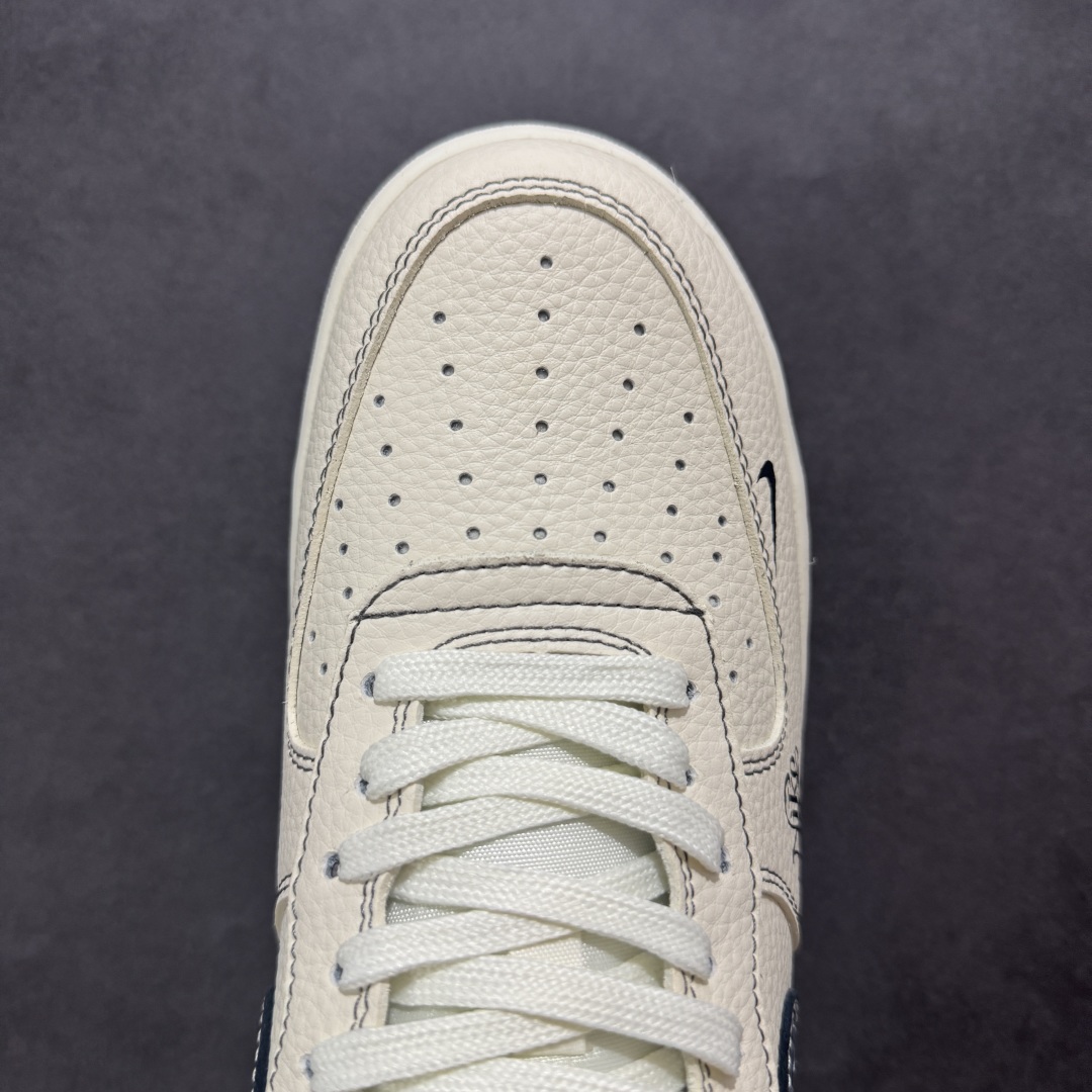  
【定制版】海外限量发售！公司级NIke Air Force 1 '07 Low “纪梵希联名——花纹