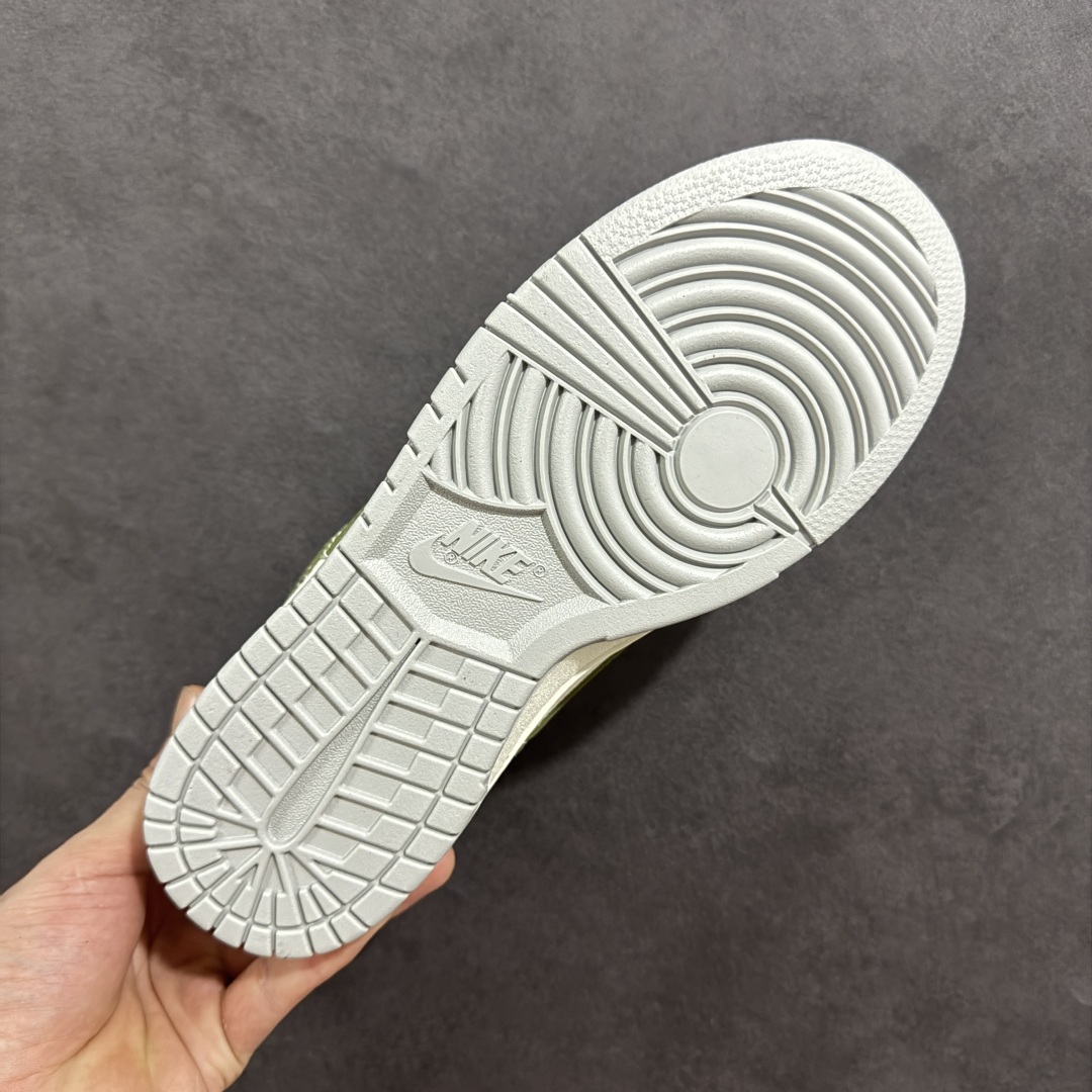  
【定制版】Nike SB Dunk Low x Stussy 白绿小钩
纯原大厂出品 极力推荐
原装
