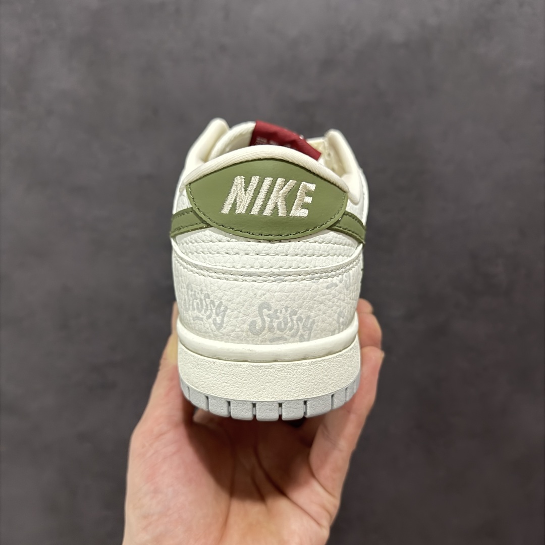  
【定制版】Nike SB Dunk Low x Stussy 白绿小钩
纯原大厂出品 极力推荐
原装