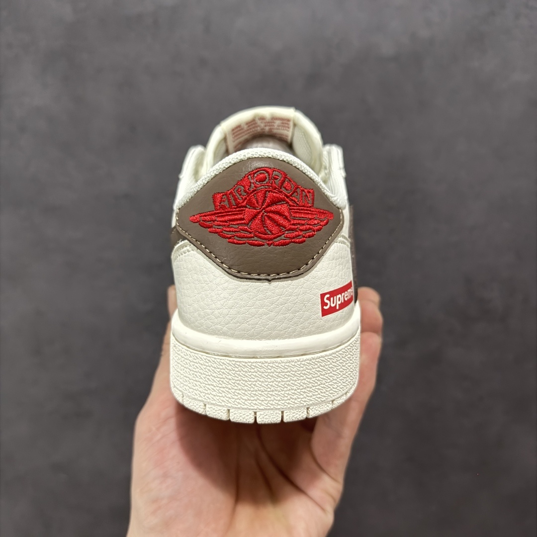 【定制版】Fragment x Travis Scott x Supreme
Air Jordan