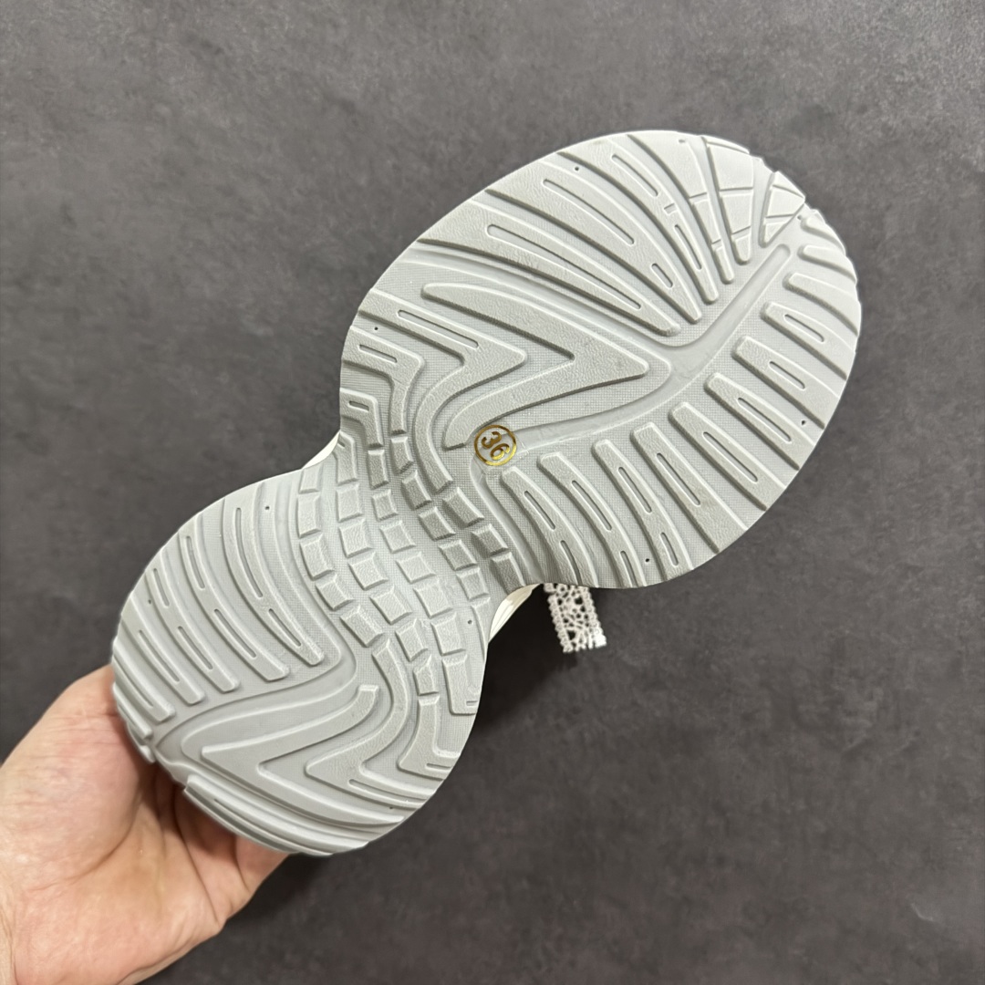 图片[9]-【公司级】GG-CC Chunky Low雷丝珍珠链休闲运动厚底老爹鞋系列 #广东大厂出品 完美细节 GGCC 25ss春夏爆款 厚底增高 大长腿 时髦look轻松定格 不费力展现率性氛围 高档银盒 酷帅机能风不规则设计大底 银白配色好温柔 缎带蝴蝶结/珍珠鞋扣/月牙底 柔软有弹性的月牙底和增加舒适度显腿长的5cm增高 长时间走路和站立都不累脚轻便舒适百搭 不管怎么搭都好看~ 尺码：35 36 37 38 39 40-选品中心