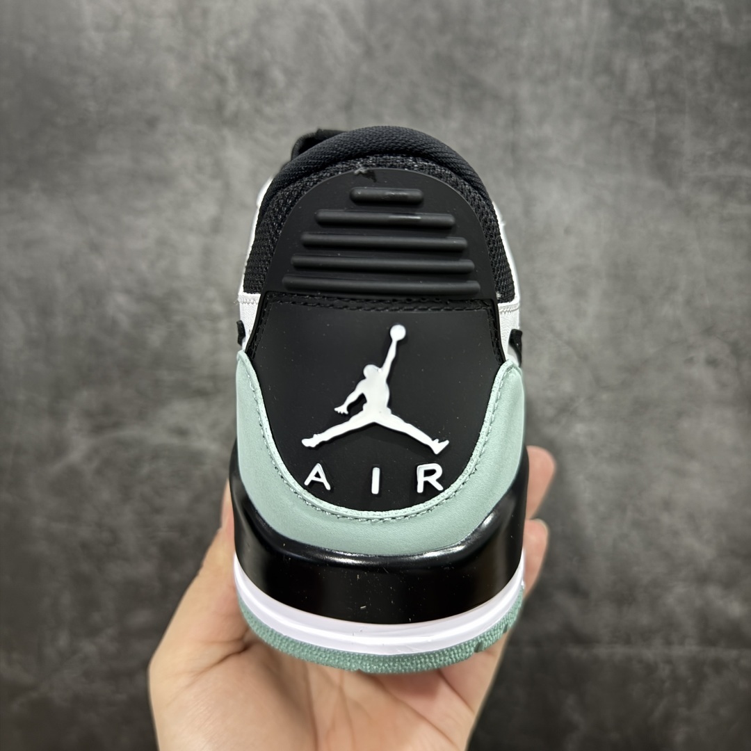 【纯原N版】Air Jordan Legacy AJ312 Low
低帮复古篮球鞋 白黑绿 CD7