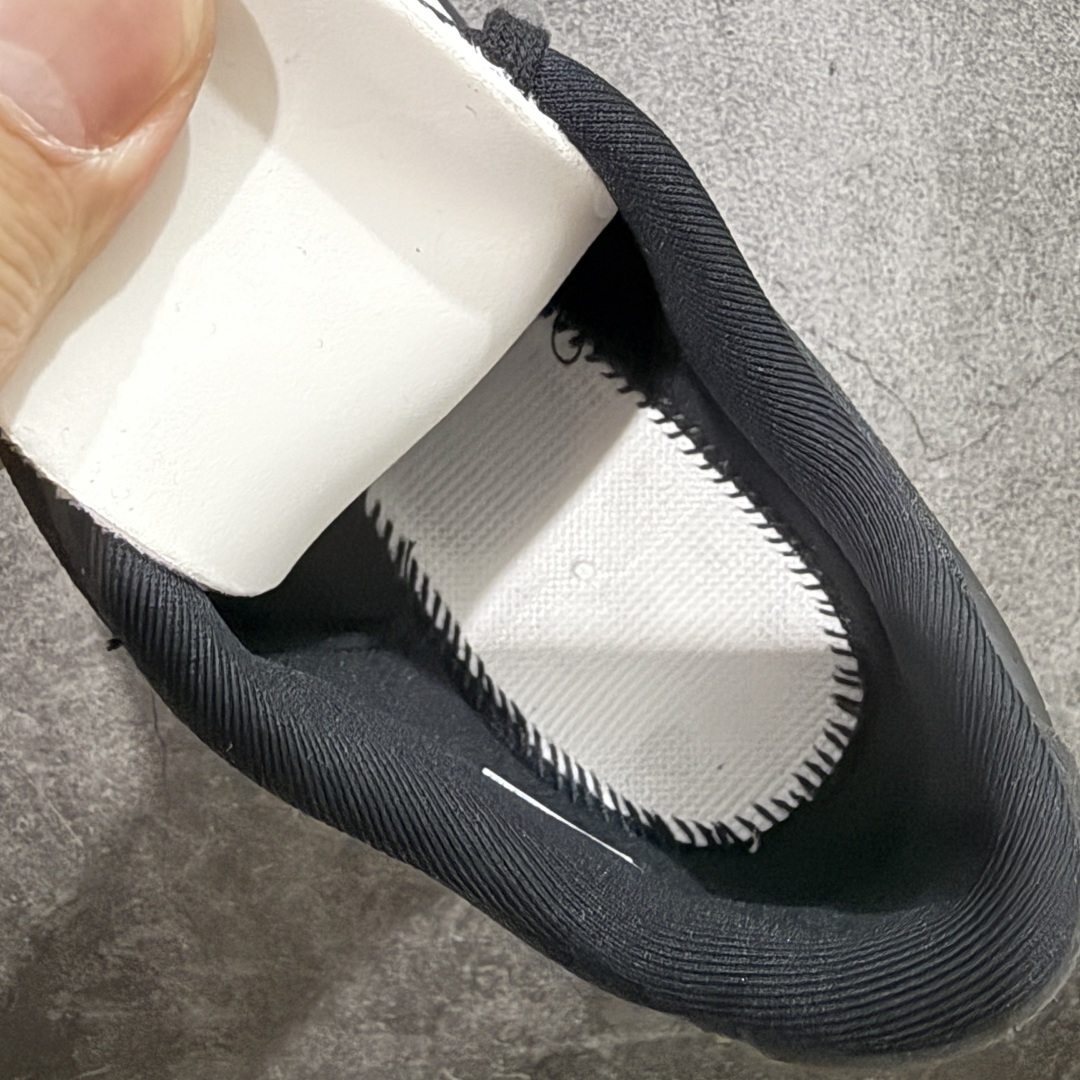  
【外贸版】AD Adizero Evo SL M 黑白零度系列马拉松轻量竞速运动跑鞋  J

原材料
