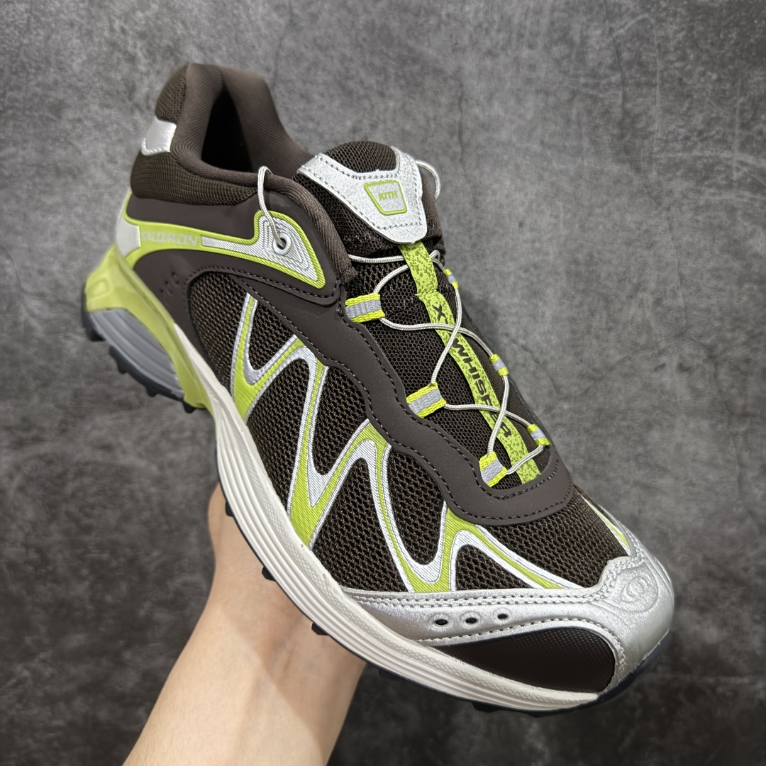 图片[3]-【绿x版】Salomon 萨洛蒙XT-Whisper 户外 休闲 运动鞋 跑鞋 479049 原版购入开发 做货 Salomon 对 XT-WHISPER 鞋面设计进行了升级，以多种鞋面材质，构造了丰富的鞋面层次，为鞋款增添摩登现代感。鞋款独特的波浪形 Sensifit系统设计勾勒出鞋身的流动感线条，并结合标志性的Quicklace™ 快速系带系统，保障全鞋舒适包裹感。结合 Contagrip® 大底，在保留鞋款功能性的同时多维度诠释城市户外型格 配送专柜精美包装🛍📦 面料 ： 原版定制进口网面+牛皮 内里 ： 原版进口透气网里 鞋底 ： 原版开模防滑橡胶材质 底厚 ：3.5CM 尺码： 36-46-选品中心