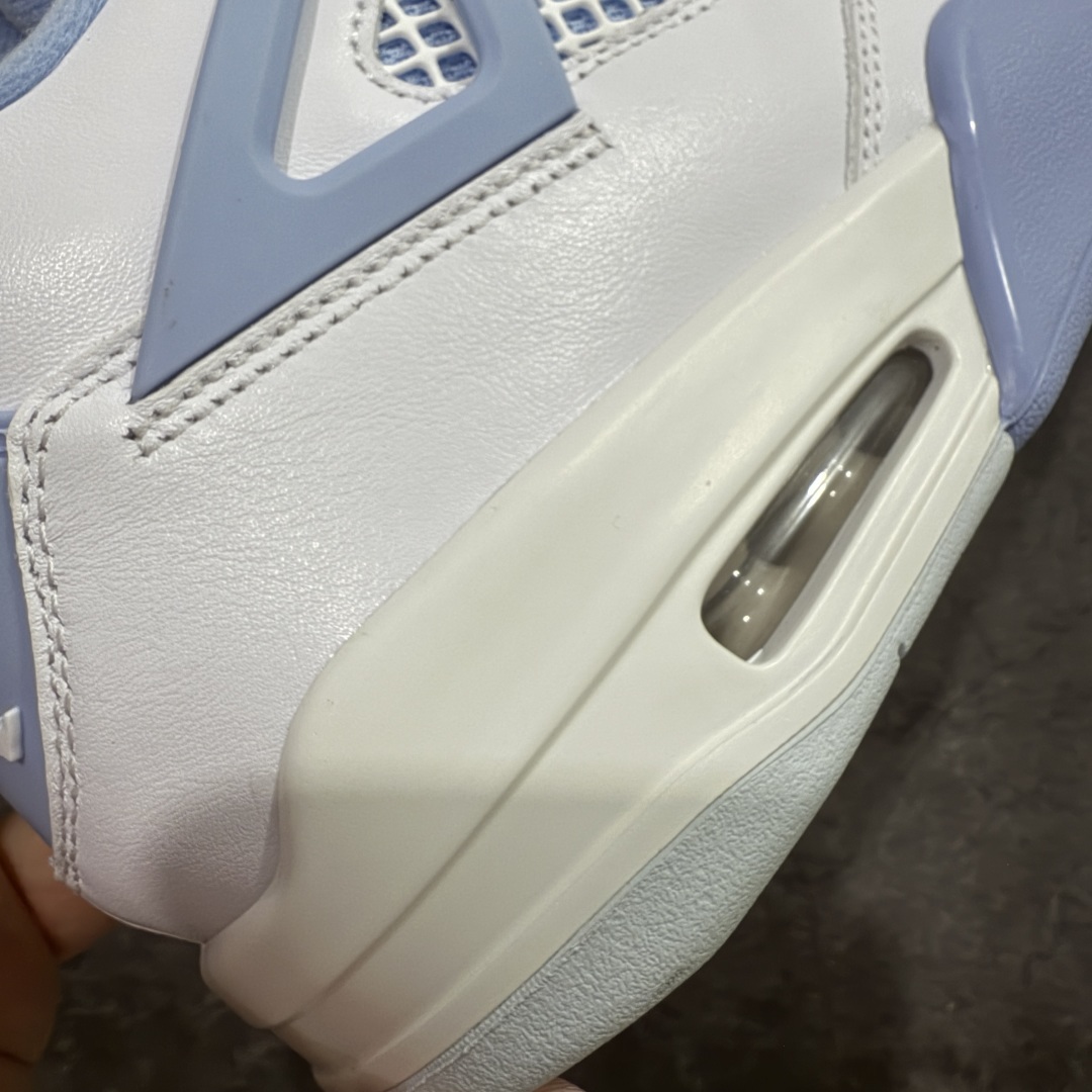 【外贸版】 Air Jordan AJ4 母亲节 白冰蓝 HV0823-100
全套原纸板楦头开发