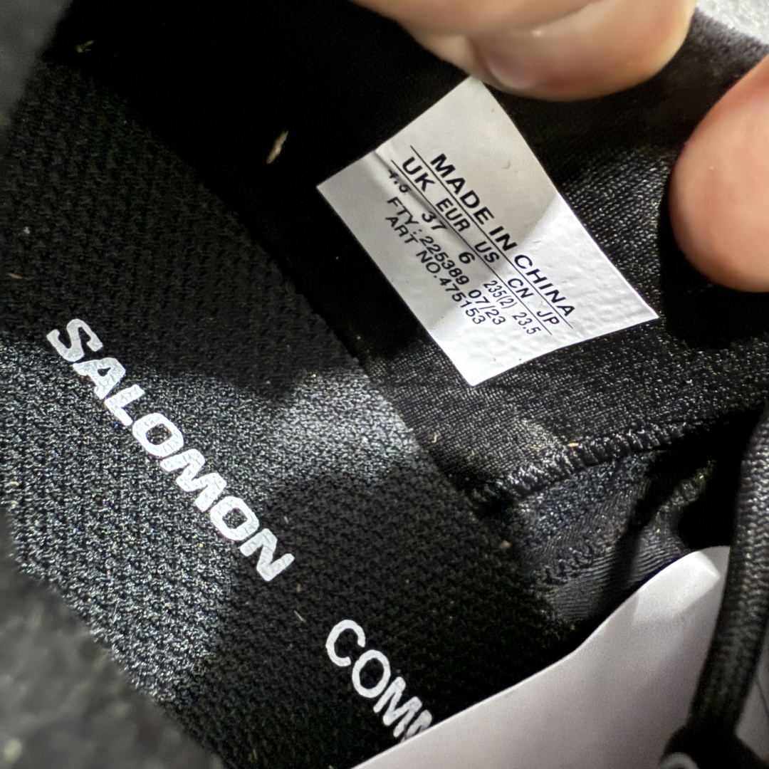 图片[8]-【纯原礼盒版】CDG x Salomon 萨洛蒙 联名款XT-6 系列 厚底 休闲 运动鞋 原版购入开发 做货 独立私模 原材料打造 一比一原版细节 延续品牌设计基因，融合简约的设计和实用的技术性 联名鞋款依旧是黑白简约配色，鞋身上的品牌字样也体现出极简主义的设计风格 搭配Contagrip 橡胶厚底鞋底设计，重新演绎的鞋面部分则以Pulsar Advanced袜套式轮廓替换了之前抽绳鞋带 并饰有网眼、抗撕裂材质鞋面、防水胶条以及尼龙拉环等细节 面料： 原版定制进口科技面料 内里： 原版进口透气网里 大底： 原版开模超轻发泡材质 底厚： 6.5CM 尺码：35-40-选品中心