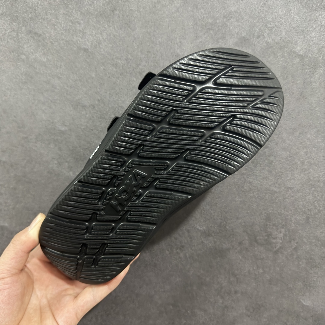 140 HOKA ONE ONE ORA Luxe 减震轻便舒缓运动 EVA 防滑一字拖鞋