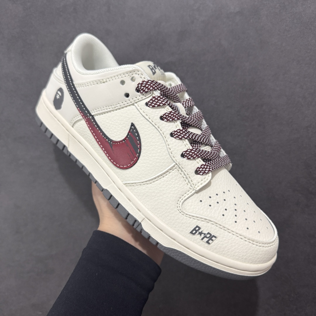  
【定制版】Nike SB Dunk Low Bape联名 涂鸦红勾 周年高端定制 低帮休闲板鞋 JJ