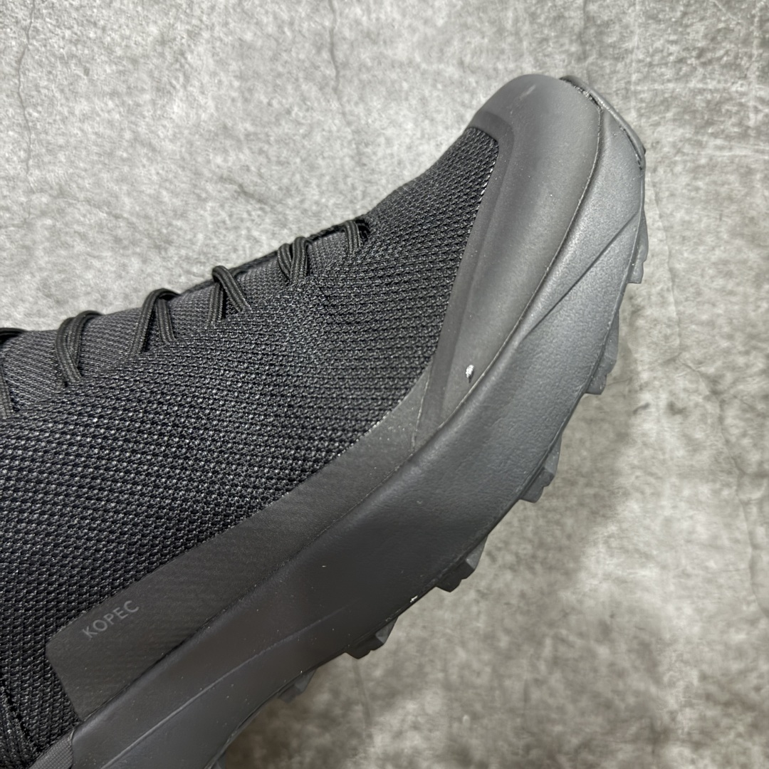 【纯原版】始祖鸟ArcTeryx Kopec GTX M 覆盖透气男越野跑鞋
正确后跟刺绣 完