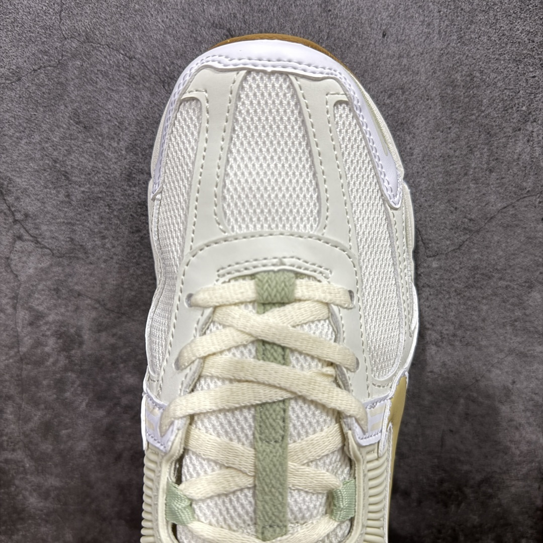 【Mok纯原】NK Zoom Vomero 5
佛莫罗5代系列经典复古运动慢跑鞋 FV3638-1