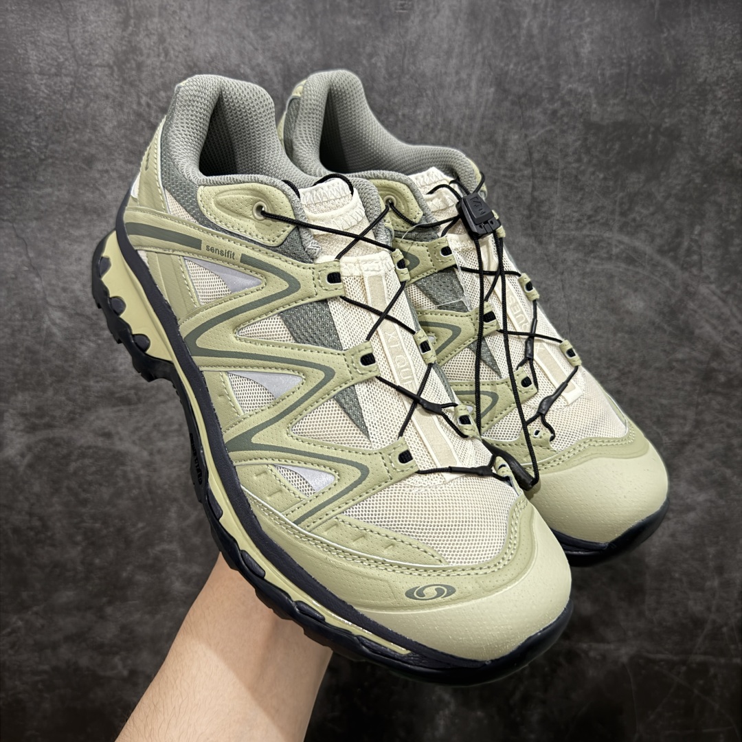 【PZ纯原】SALOMON XT-Quest 萨洛蒙潮流越野机能户外功能鞋 417590 全新版本出货 好货不怕晚 品质 细节 材料都是肉眼可以见! 售前售后也是其它工厂无法匹敌! 纯原外贸平台特供订单 耗时半年巨作 全套原纸板楦头开发 原厂特供网布配套加持 确保原汁原味 完美呈现版型 原档数据独家私模五层组合大底 原装Ortholite轻量化鞋垫 中底布带钢印编号 原厂TPU锁扣 进口港宝加持 后跟自然饱满 还原公司包裹性 鞋面采用SENSIFT贴合技术 全方位贴合包裹脚型 鞋跟部鞋底牵引设计 提供强大的抓地性能 更适应野外崎岖不平的道路 其3D ADVANCED CHASSIS底盘 材料轻量大化 钉齿设计更具稳定性 防护性 鞋底易磨损区运用CONTAGRIP高耐磨材料 应对城市硬质路面长距离跑考验 尺码:36 36.5 37.5 38 38.5 39 40 40.5 41 42 42.5 43 44 44.5 45-选品中心