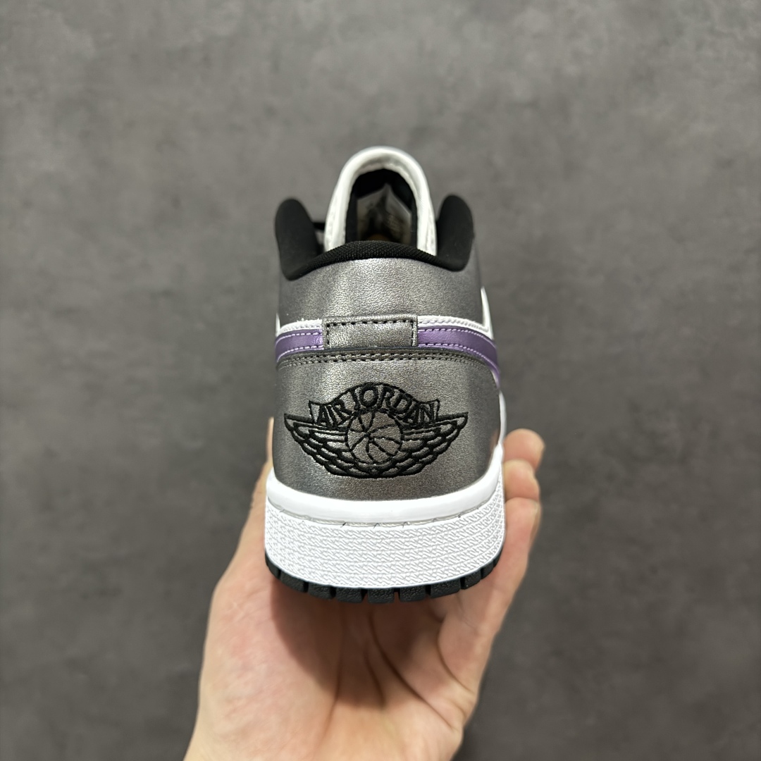 图片[4]-【K版】Air Jordan AJ1 Low 低帮白银紫勾 HJ5910-105 全新流水线出品 DT版本唯一平替选择 市场第二梯队最强版 全部原鞋开发 原楦原纸板开发 全鞋电脑针车 原厂内置全掌气垫 原盒内在原标 唯一Zp原版鞋带绑法 免检产品 全新2022版型 全头层皮料 完美零毛边处理 原厂配置全掌气垫 价格定位良心 几十个配色陆续出货 尺码：36 36.5 37.5 38 38.5 39 40 40.5 41 42 42.5 43 44 44.5 45 46 47.5-选品中心