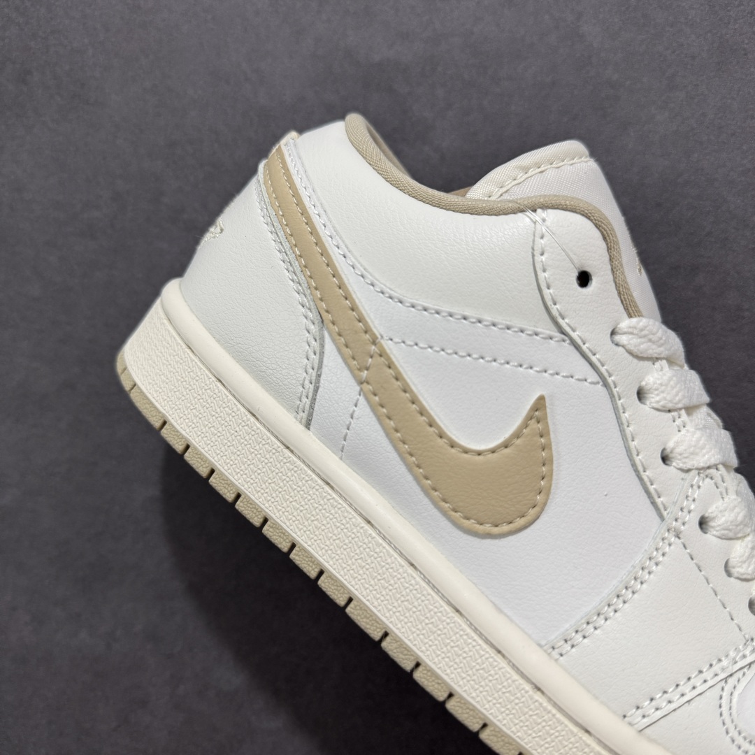 图片[6]-【K版】Air Jordan AJ1 Low 低帮白黄 DC0774-112 全新流水线出品 DT版本唯一平替选择 市场第二梯队最强版 全部原鞋开发 原楦原纸板开发 全鞋电脑针车 原厂内置全掌气垫 原盒内在原标 唯一Zp原版鞋带绑法 免检产品 全新2022版型 全头层皮料 完美零毛边处理 原厂配置全掌气垫 价格定位良心 几十个配色陆续出货 尺码：36 36.5 37.5 38 38.5 39 40 40.5 41 42 42.5 43 44 44.5 45 46 47.5-选品中心