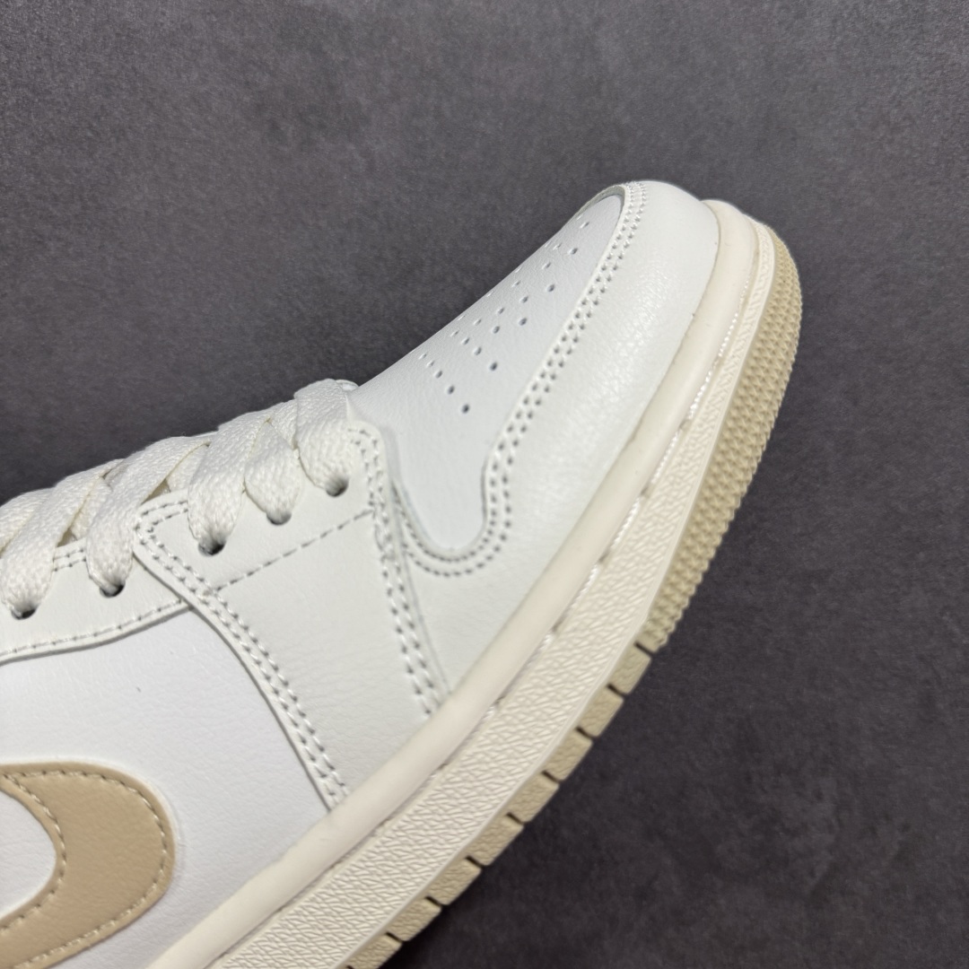 图片[5]-【K版】Air Jordan AJ1 Low 低帮白黄 DC0774-112 全新流水线出品 DT版本唯一平替选择 市场第二梯队最强版 全部原鞋开发 原楦原纸板开发 全鞋电脑针车 原厂内置全掌气垫 原盒内在原标 唯一Zp原版鞋带绑法 免检产品 全新2022版型 全头层皮料 完美零毛边处理 原厂配置全掌气垫 价格定位良心 几十个配色陆续出货 尺码：36 36.5 37.5 38 38.5 39 40 40.5 41 42 42.5 43 44 44.5 45 46 47.5-选品中心