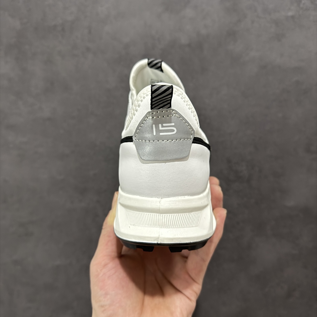 图片[4]-Ecco爱步 运动鞋男鞋高尔夫球鞋 BIOM2024 透气健步鞋 防滑跑步鞋 健步C系列新款 黄景瑜同款 牛皮鞋面 纹理自然 柔韧耐穿 BIOM自然律动科技鞋楦 符合人体工学 带来裸足体验 气垫中底 带来轻盈舒适的上脚感受 橡胶外底 适应多种地形 防滑耐磨 强劲抓地 鞋面和鞋底一体成型合脚耐穿 城市运动 自在逸步 尺码：39 40 41 42 43 44-选品中心