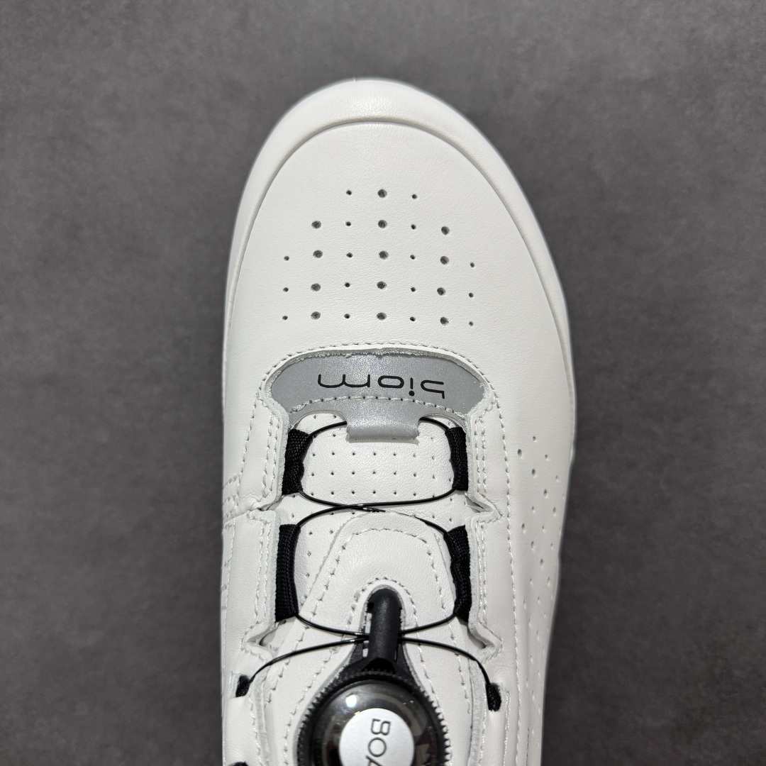 图片[8]-Ecco爱步 运动鞋男鞋高尔夫球鞋 BIOM2024 透气健步鞋 防滑跑步鞋 健步C系列新款 黄景瑜同款 牛皮鞋面 纹理自然 柔韧耐穿 BIOM自然律动科技鞋楦 符合人体工学 带来裸足体验 气垫中底 带来轻盈舒适的上脚感受 橡胶外底 适应多种地形 防滑耐磨 强劲抓地 鞋面和鞋底一体成型合脚耐穿 城市运动 自在逸步 尺码：39 40 41 42 43 44-选品中心