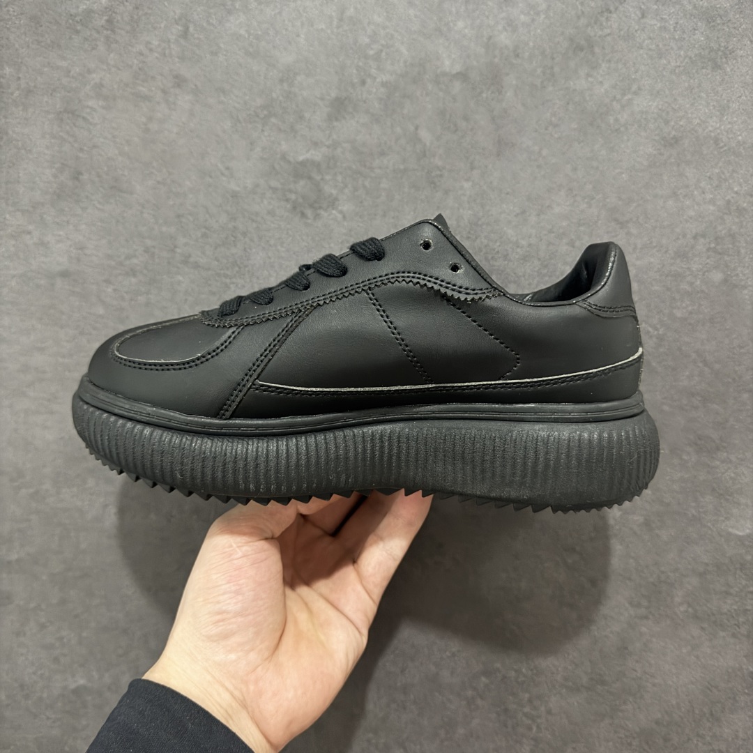 图片[2]-【公司级】ASICS Onitsuka Tiger/鬼塚虎 鬼冢虎 DELECITY 鞋帮高度 低帮 功能 平衡,支撑,增高,耐磨 运动系列 时尚休闲松糕跟 厚底增高小白鞋 Onitsuka Tiger的DELECITY系列是一款男女通用的运动鞋，具有轻量、舒适、缓冲和透气的特点。该系列鞋款通常采用轻质材料，提供良好的支撑和减震效果，适合日常运动和休闲穿着。 尺码： 36-45 编码： FS230250-选品中心