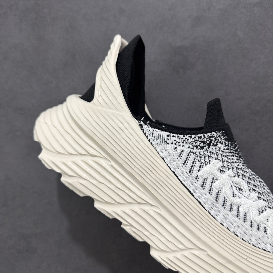 【GX越南版】HOKA ONE ONE Restore TC 一脚蹬徒步舒适缓震运动鞋
继承了