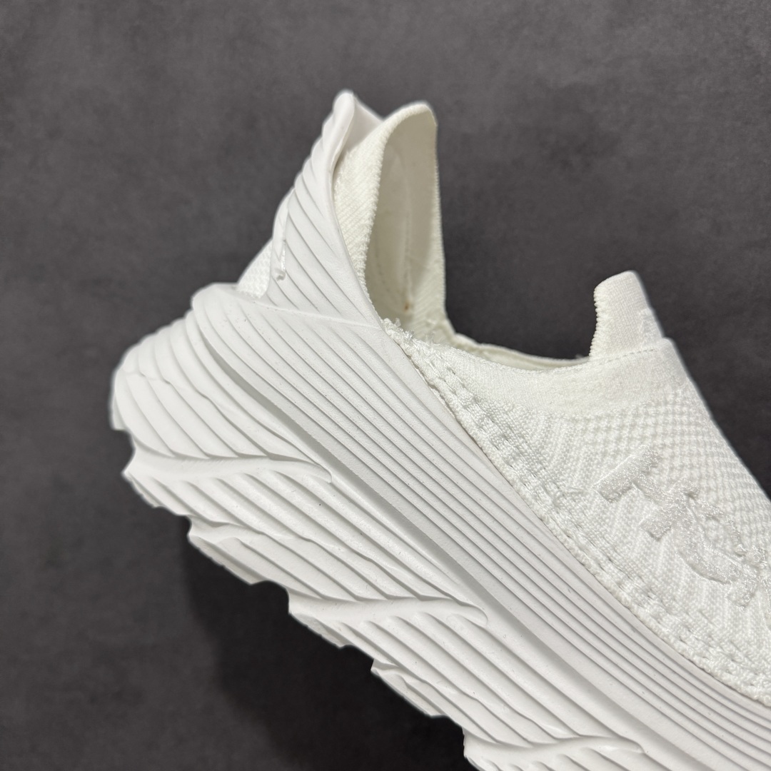 【GX越南版】HOKA ONE ONE Restore TC 一脚蹬徒步舒适缓震运动鞋
继承了