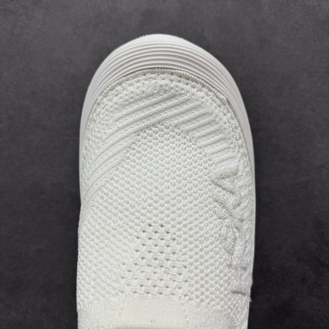 【GX越南版】HOKA ONE ONE Restore TC 一脚蹬徒步舒适缓震运动鞋
继承了
