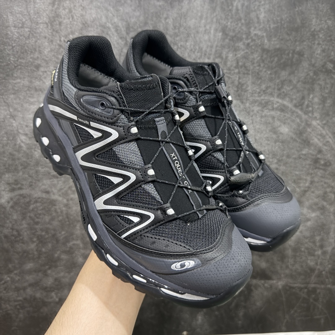 图片[7]-【PZ纯原】SALOMON XT-Quest 萨洛蒙潮流越野机能户外功能鞋 417590 全新版本出货 好货不怕晚 品质 细节 材料都是肉眼可以见！ 售前售后也是其它工厂无法匹敌！ 纯原外贸平台特供订单 耗时半年巨作 全套原纸板楦头开发 原厂特供网布配套加持 确保原汁原味 完美呈现版型 原档数据独家私模五层组合大底 原装Ortholite轻量化鞋垫 中底布带钢印编号 原厂TPU锁扣 进口港宝加持 后跟自然饱满 还原公司包裹性 鞋面采用SENSIFT贴合技术 全方位贴合包裹脚型 鞋跟部鞋底牵引设计 提供强大的抓地性能 更适应野外崎岖不平的道路 其3D ADVANCED CHASSIS底盘 材料轻量大化 钉齿设计更具稳定性 防护性 鞋底易磨损区运用CONTAGRIP高耐磨材料 应对城市硬质路面长距离跑考验 尺码：36 36.5 37.5 38 38.5 39 40 40.5 41 42 42.5 43 44 44.5 45-选品中心