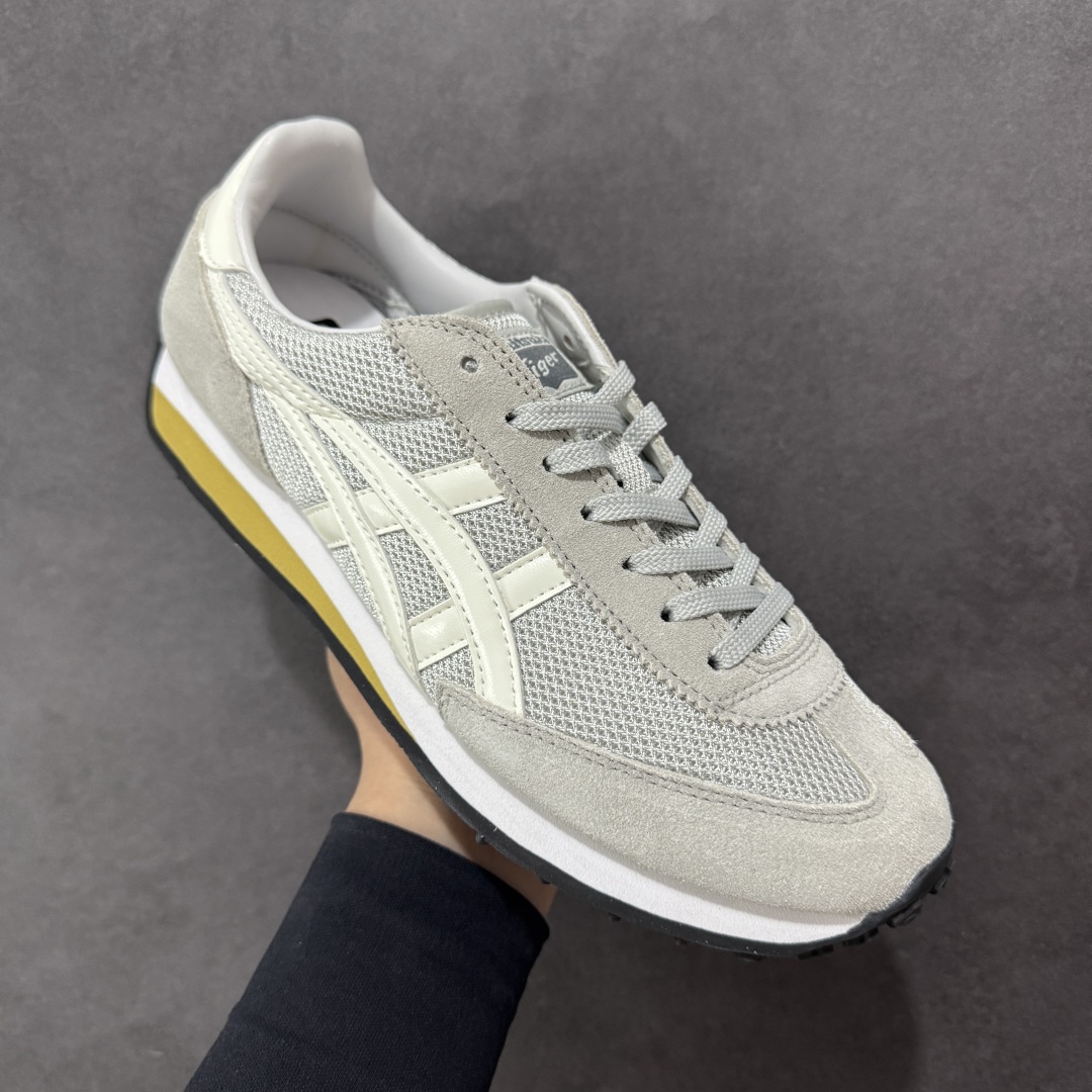 图片[3]-【公司级】Onitsuka Tiger鬼塚虎/鬼冢虎阿甘鞋EDR 78™休闲鞋78系列 中性休闲运动鞋 复古风的日常百搭神器它的设计灵感来源于经典跑步鞋，简约又不失时尚感。经典配色让整双鞋看起来特别温暖，搭配牛仔裤或者休闲裤都非常合适。鞋身采用优质材料制成，穿着起来轻便又舒适，长时间走路也不会觉得累。这双鞋的设计细节也很用心，鞋底纹路清晰，抓地力强，适合各种场合。无论是日常通勤还是周末出游，它都能成为你的最佳拍档。 尺码： 36-45 含半码 编码： FS220240-选品中心