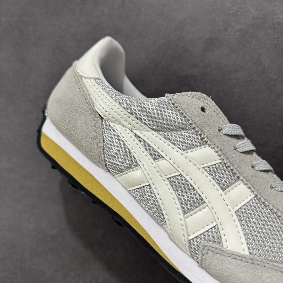 图片[6]-【公司级】Onitsuka Tiger鬼塚虎/鬼冢虎阿甘鞋EDR 78™休闲鞋78系列 中性休闲运动鞋 复古风的日常百搭神器它的设计灵感来源于经典跑步鞋，简约又不失时尚感。经典配色让整双鞋看起来特别温暖，搭配牛仔裤或者休闲裤都非常合适。鞋身采用优质材料制成，穿着起来轻便又舒适，长时间走路也不会觉得累。这双鞋的设计细节也很用心，鞋底纹路清晰，抓地力强，适合各种场合。无论是日常通勤还是周末出游，它都能成为你的最佳拍档。 尺码： 36-45 含半码 编码： FS220240-选品中心
