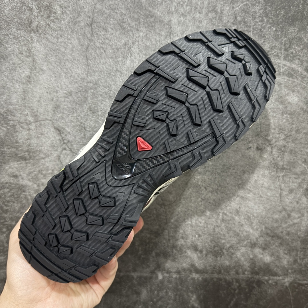 图片[9]-【新M版】SALOMON XA Pro 3D ADV 萨洛蒙潮流越野机能户外功能鞋 全新版本出货 品质 细节 材料实拍肉眼可以见！ 售前售后一步到位 纯原外贸平台特供订单 耗时半年巨作 全套原纸板楦头开发 原厂特供网布配套加持 确保原汁原味 完美呈现版型 原档数据独家私模五层组合大底 原装Ortholite轻量化鞋垫 中底布带钢印编号 原厂TPU锁扣 进口港宝加持 后跟自然饱满 还原公司包裹性 鞋面采用SENSIFT贴合技术 全方位贴合包裹脚型 鞋跟部鞋底牵引设计 提供强大的抓地性能 更适应野外崎岖不平的道路 其3D ADVANCED CHASSIS底盘 材料轻量大化 钉齿设计更具稳定性 防护性 鞋底易磨损区运用CONTAGRIP高耐磨材料 应对城市硬质路面长距离跑考验 尺码：36 36.5 37.5 38 38.5 39 40 40.5 41 42 42.5 43 44 44.5 45-选品中心