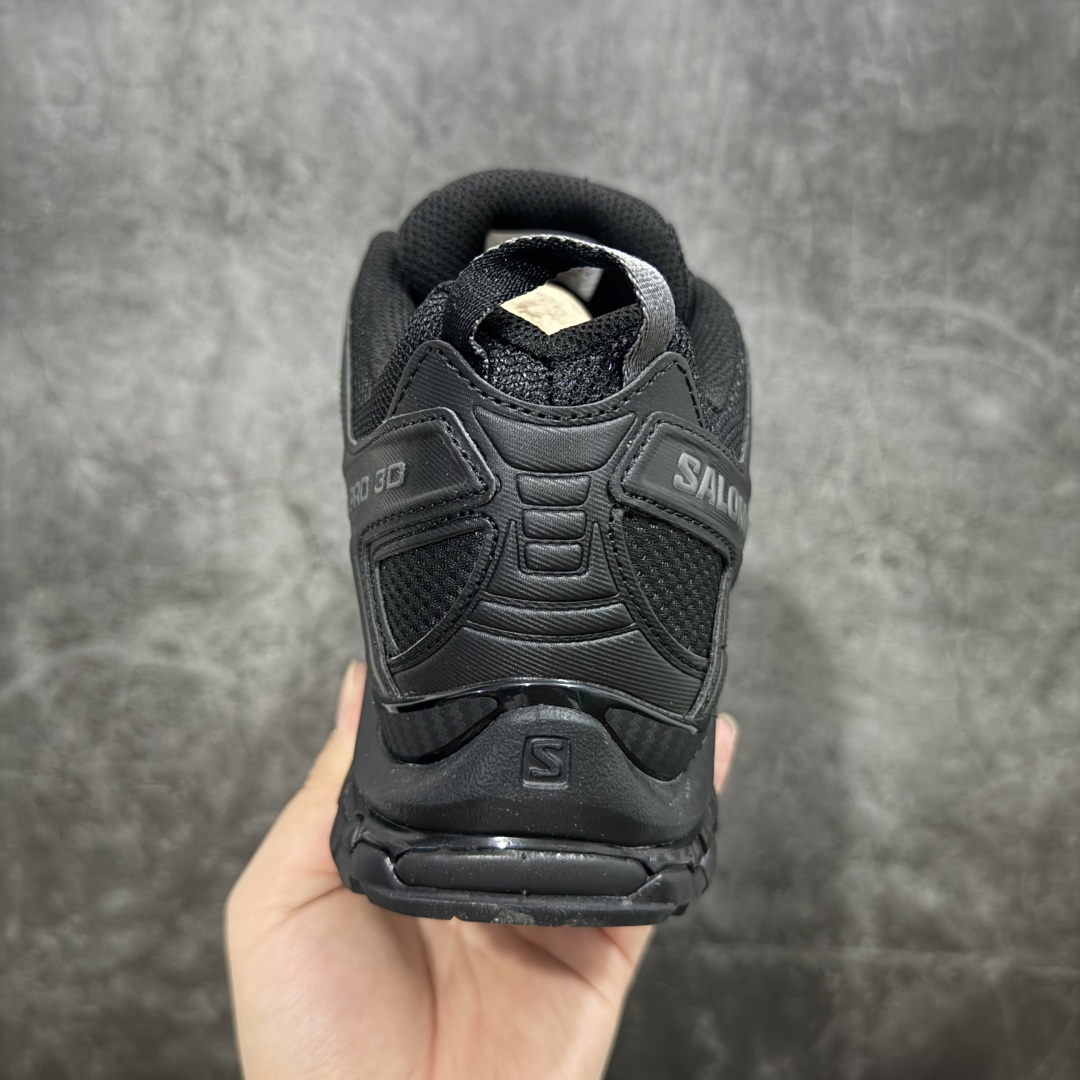 图片[4]-【新M版】SALOMON XA Pro 3D ADV 萨洛蒙潮流越野机能户外功能鞋 全新版本出货 品质 细节 材料实拍肉眼可以见！ 售前售后一步到位 纯原外贸平台特供订单 耗时半年巨作 全套原纸板楦头开发 原厂特供网布配套加持 确保原汁原味 完美呈现版型 原档数据独家私模五层组合大底 原装Ortholite轻量化鞋垫 中底布带钢印编号 原厂TPU锁扣 进口港宝加持 后跟自然饱满 还原公司包裹性 鞋面采用SENSIFT贴合技术 全方位贴合包裹脚型 鞋跟部鞋底牵引设计 提供强大的抓地性能 更适应野外崎岖不平的道路 其3D ADVANCED CHASSIS底盘 材料轻量大化 钉齿设计更具稳定性 防护性 鞋底易磨损区运用CONTAGRIP高耐磨材料 应对城市硬质路面长距离跑考验 尺码：36 36.5 37.5 38 38.5 39 40 40.5 41 42 42.5 43 44 44.5 45-选品中心